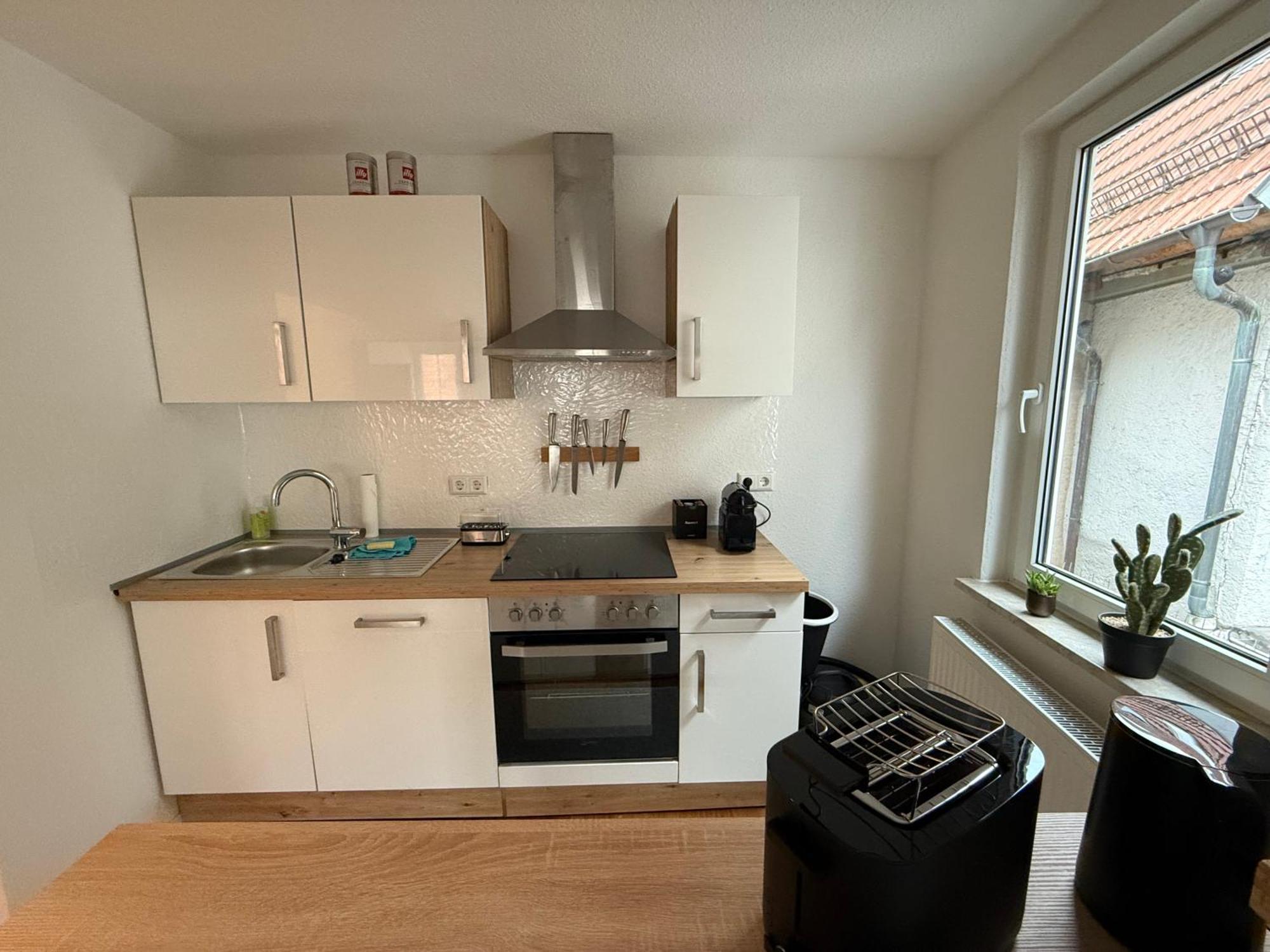 Stylisches Apartment Mit Grossem Tageslichbad Am Marktplatz Leonberg Exterior foto